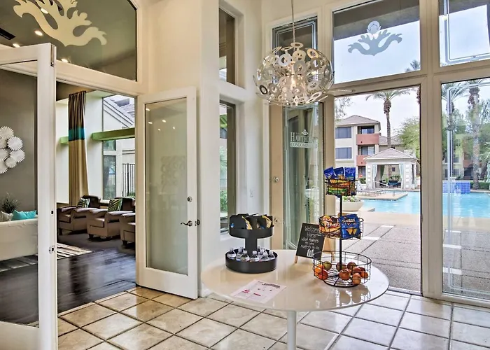 Holiday home Modern W/ Pool Access ~ 3 Mi To Dtwn